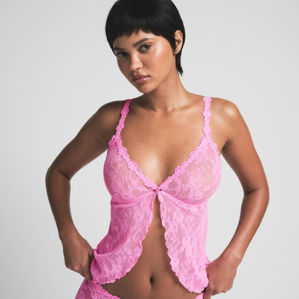 NWT Skims Stretch Lace Top